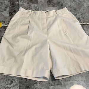 Brooks Brothers Cream Women's Shorts